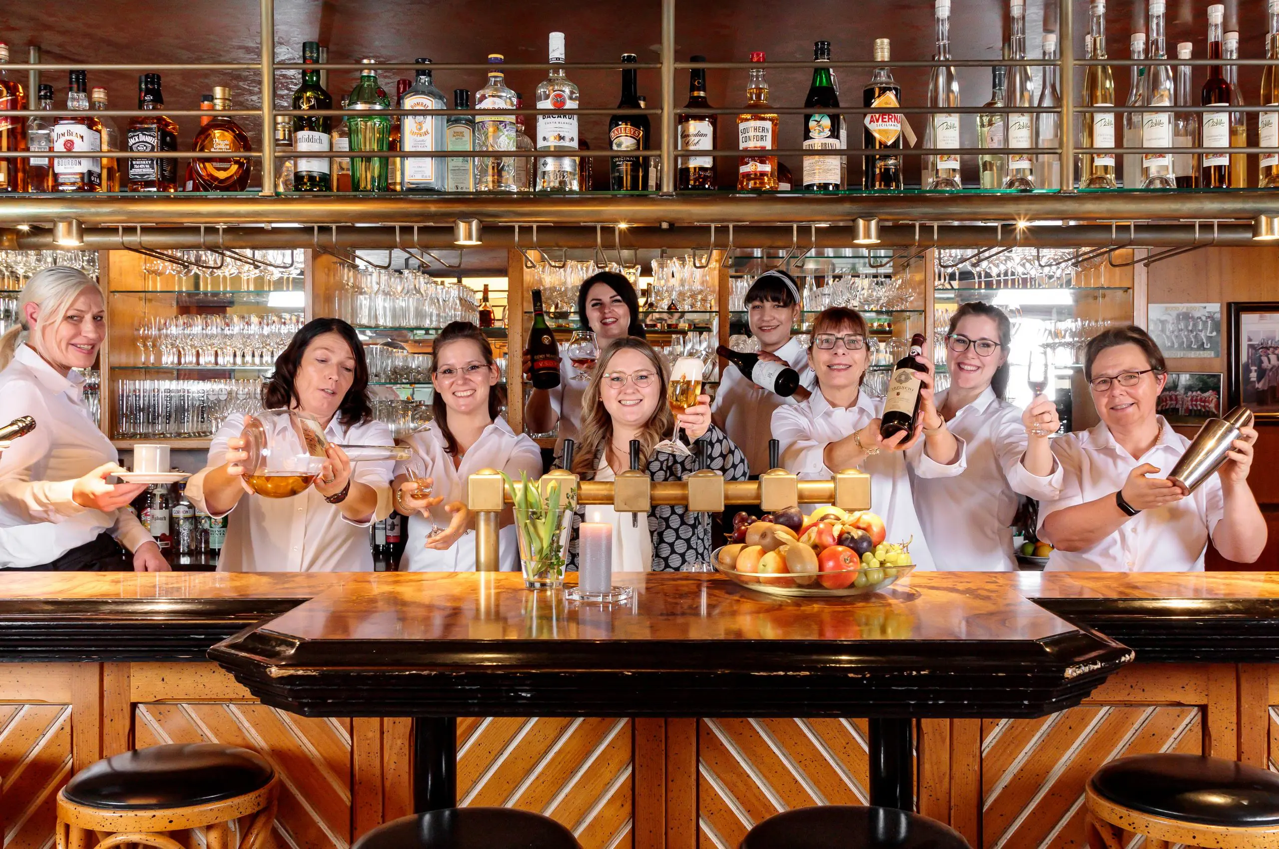 Team bar